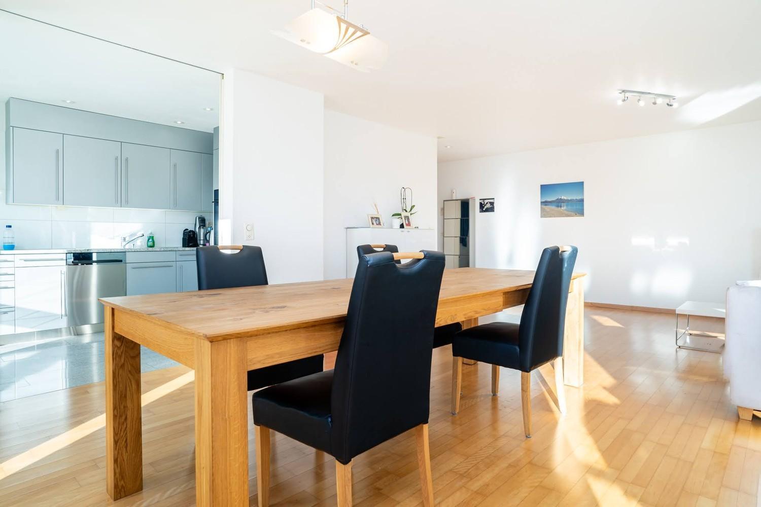 Vk - R - Zuerich Airport - Luxury - Home Stay - Raetschengaessli - كلوتان المظهر الخارجي الصورة