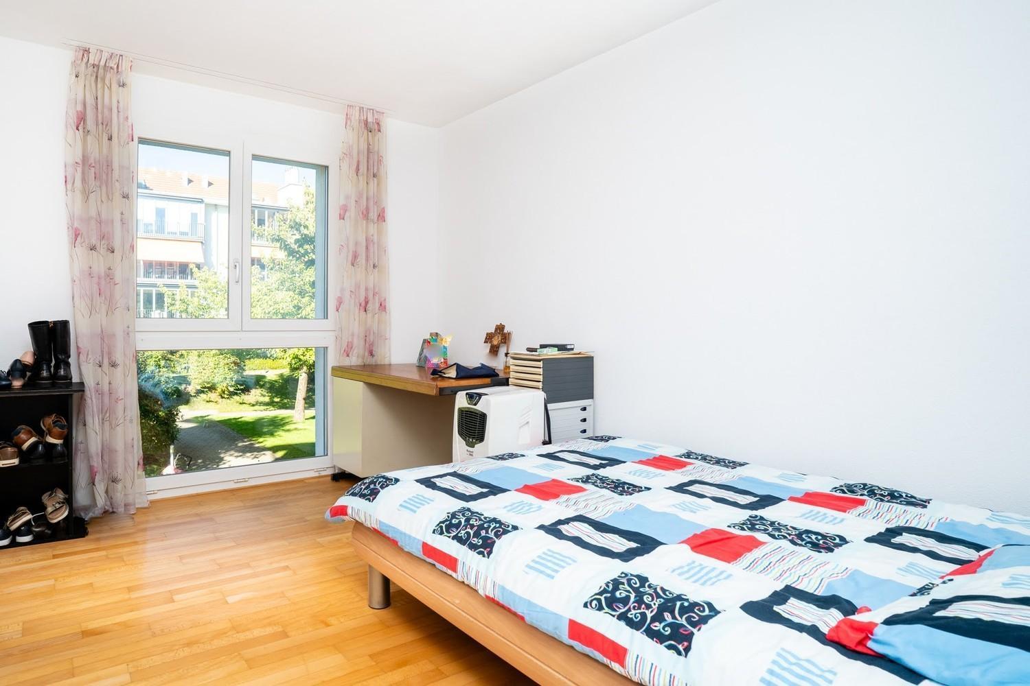 Vk - R - Zuerich Airport - Luxury - Home Stay - Raetschengaessli - كلوتان المظهر الخارجي الصورة