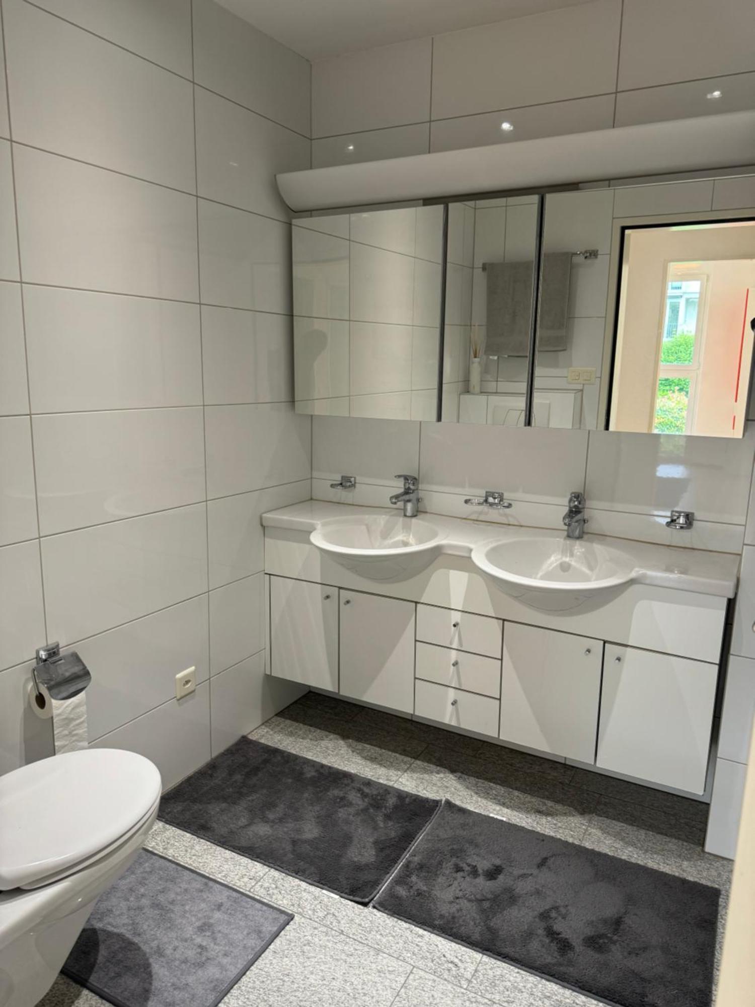 Vk - R - Zuerich Airport - Luxury - Home Stay - Raetschengaessli - كلوتان المظهر الخارجي الصورة