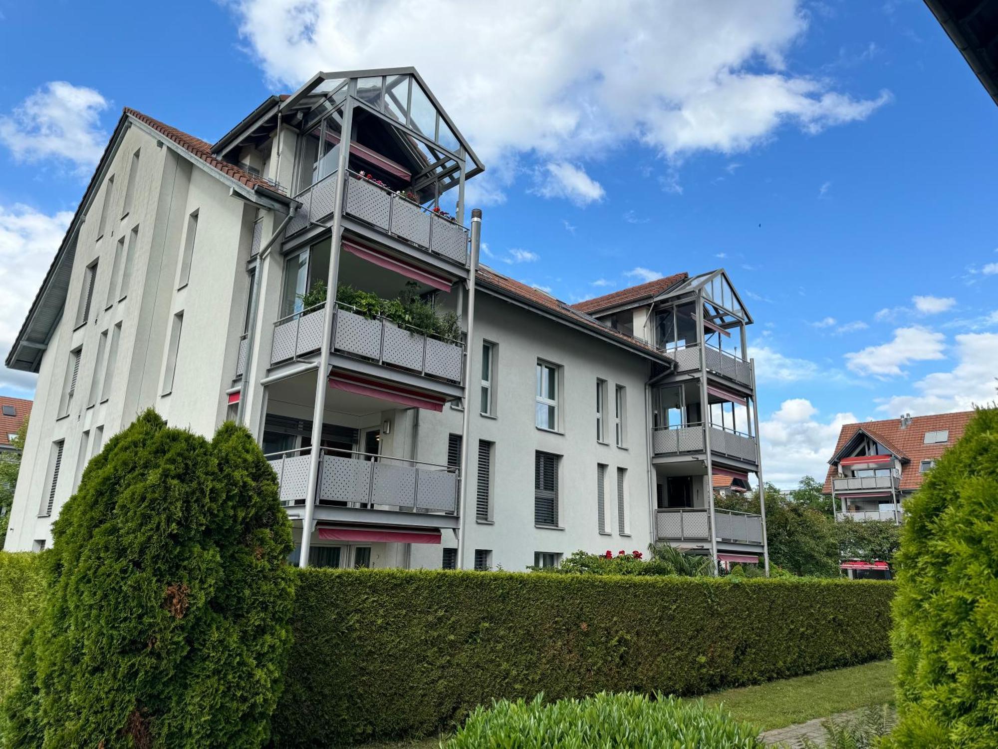 Vk - R - Zuerich Airport - Luxury - Home Stay - Raetschengaessli - كلوتان المظهر الخارجي الصورة